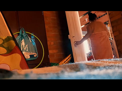 ❤️ আমার চাচা ঝরনা মধ্যে আমাকে অনুসরণ, তিনি আমাকে fucks যখন আমি একটি গোসল নিতে. অ্যানাল ভিডিও ☑